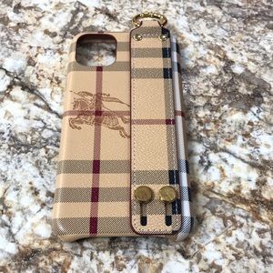 NWOT iPhone case